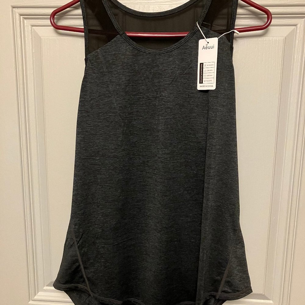BRAND NEW WORKOUT TOP